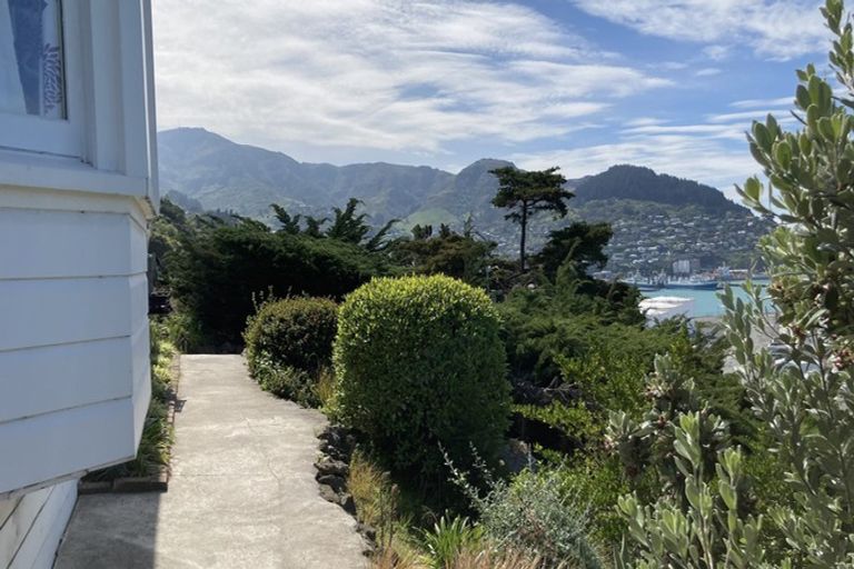 Photo of property in 1 Park Terrace, Lyttelton, 8082