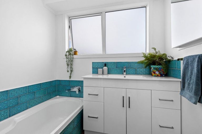 Photo of property in 8 Tikati View, Titahi Bay, Porirua, 5022