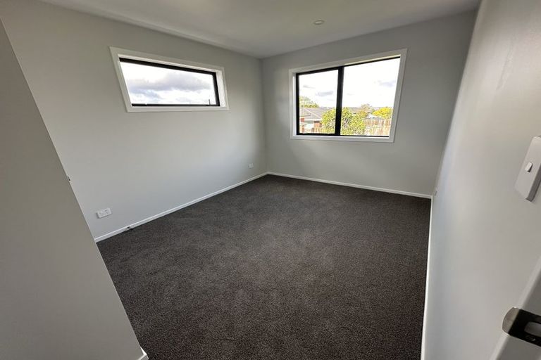 Photo of property in 25c Borrowdace Avenue, Botany Downs, Auckland, 2010