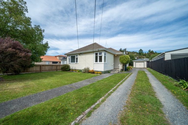 Photo of property in 53 Hyde Street, Wainuiomata, Lower Hutt, 5014