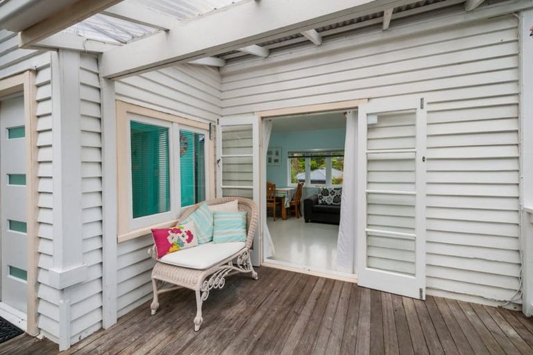 Photo of property in 30 Hythe Terrace, Mairangi Bay, Auckland, 0630