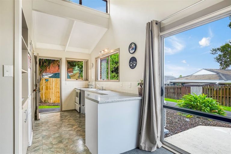 Photo of property in 1/39 Miltonia Avenue, Te Atatu South, Auckland, 0610
