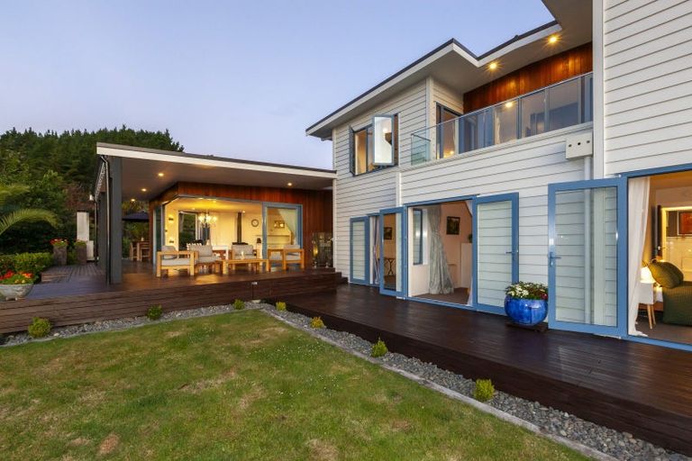 Photo of property in 105 Waterfall Road, Paraparaumu, 5032