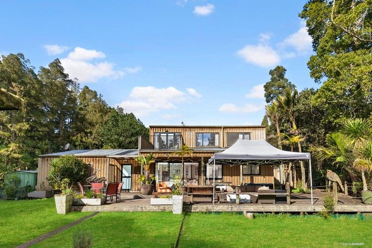 Photo of property in 16 Jack Barry Road, Waitoki, Albany, 0794