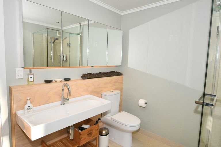 Photo of property in 6 Kendale Drive, Leigh, 0985