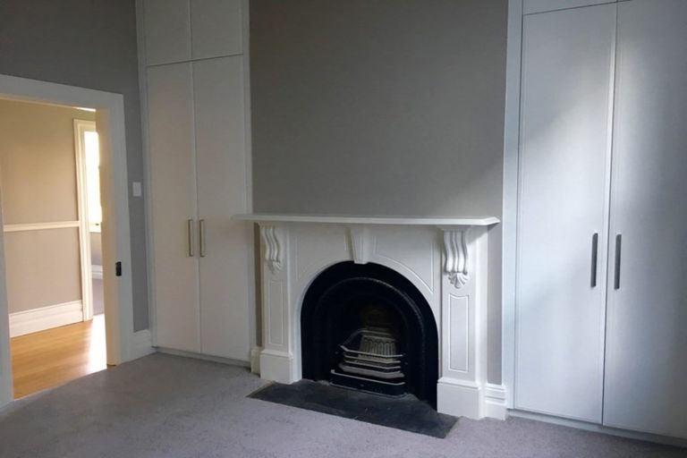 Photo of property in 1/2 Milton Road, Northcote Point, Auckland, 0627