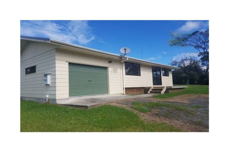 Photo of property in 21 Smeath Road, Kawakawa, 0210