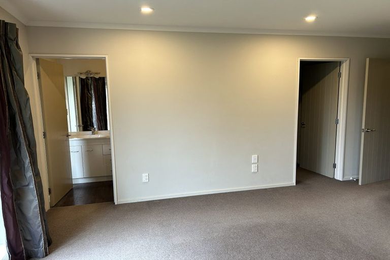 Photo of property in 42 Overbury Crescent, Rolleston, 7614