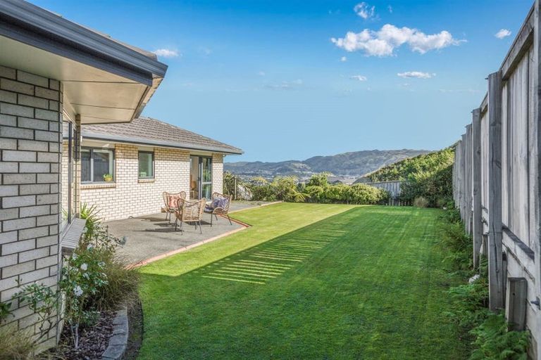 Photo of property in 48 Kahurangi Heights, Aotea, Porirua, 5024