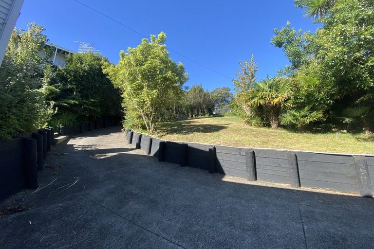 Photo of property in 38 Comins Crescent, Mission Bay, Auckland, 1071