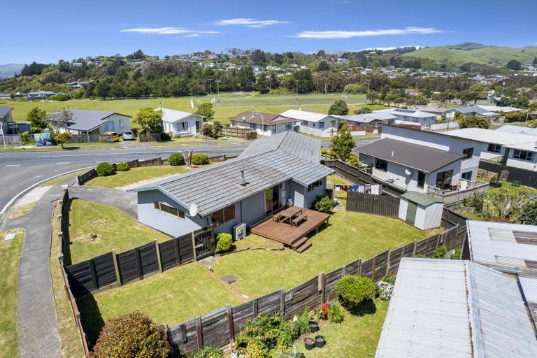 Photo of property in 62 Desert Gold Street, Ascot Park, Porirua, 5024