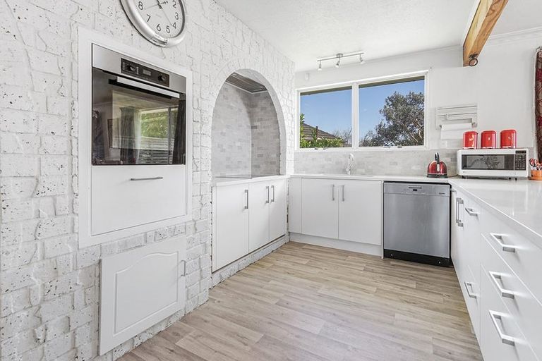 Photo of property in 10 Perry Place, Bader, Hamilton, 3206