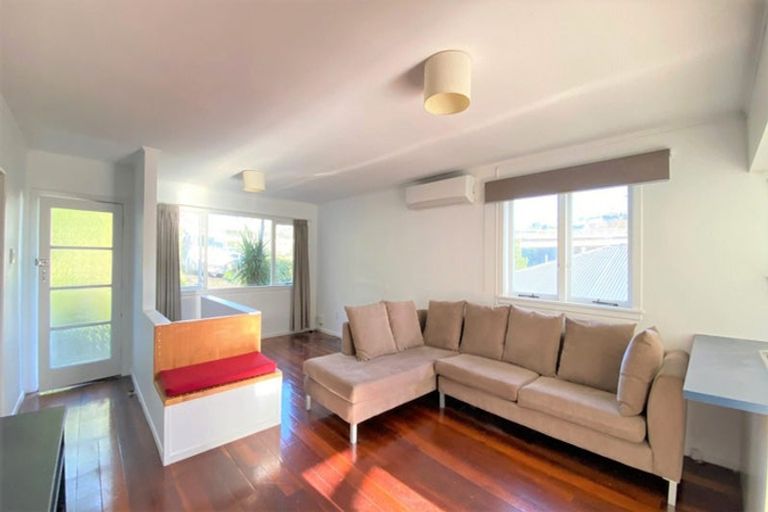 Photo of property in 27 New Bond Street, Kingsland, Auckland, 1021