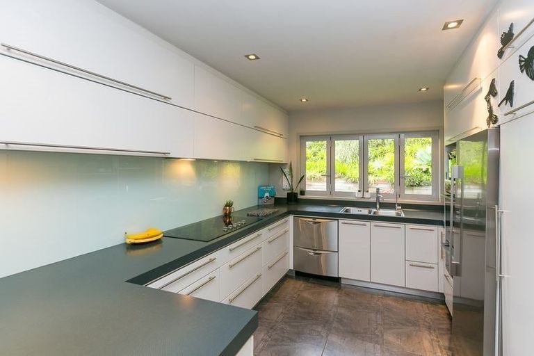 Photo of property in 11 Cherry Lane, Hurdon, New Plymouth, 4310