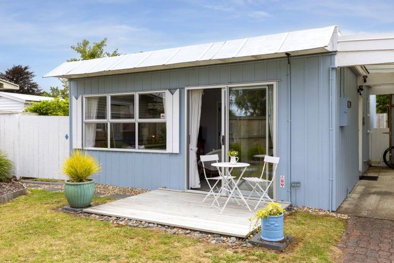 Photo of property in 1/17 Rainbow Drive, Rainbow Point, Taupo, 3330