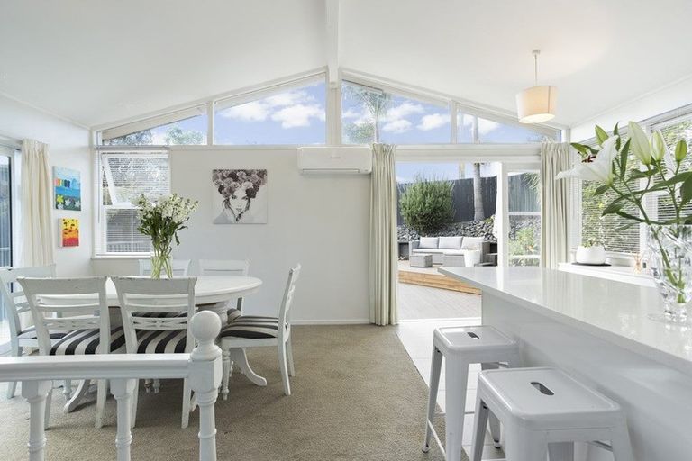 Photo of property in 202 Verbena Road, Birkdale, Auckland, 0626