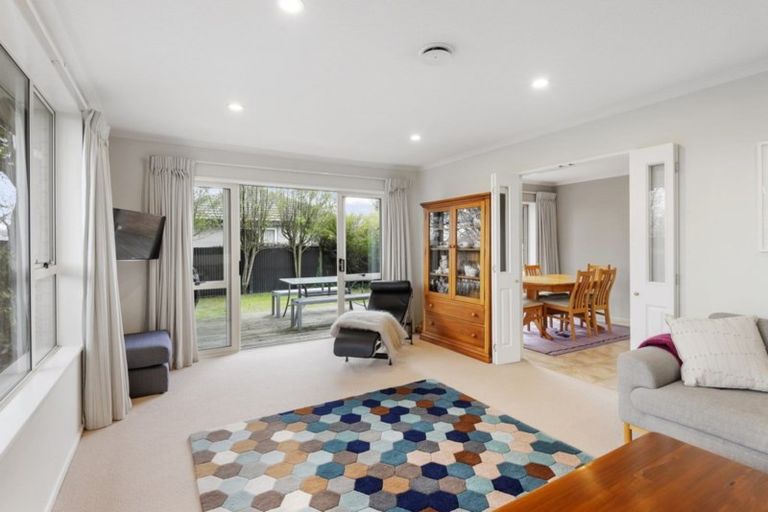 Photo of property in 2/50 Dunedin Street, Redwood, Christchurch, 8051