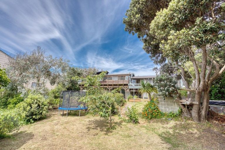 Photo of property in 44a Tasman Road, Otaki Beach, Otaki, 5512