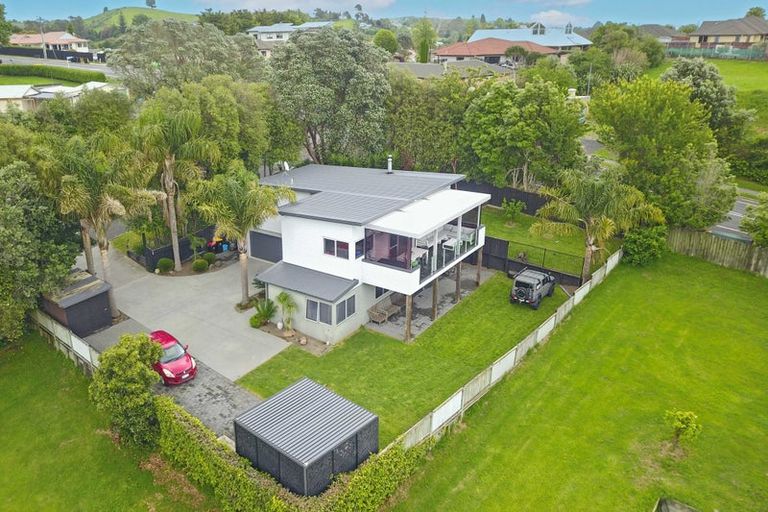 Photo of property in 1 Oceana Drive, Welcome Bay, Tauranga, 3175