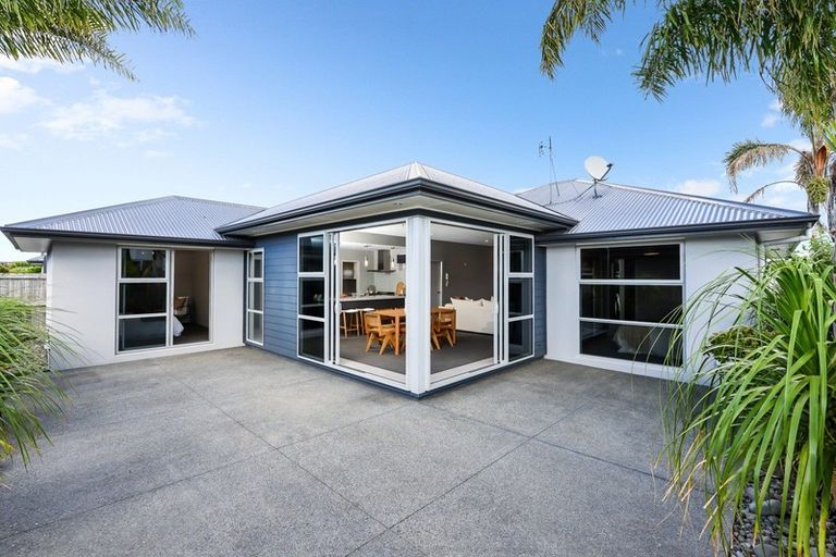 Photo of property in 12 The Rocks, Flagstaff, Hamilton, 3210