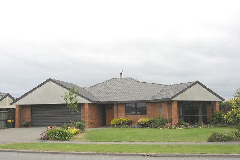 Photo of property in 42 Broadhaven Avenue, Parklands, Christchurch, 8083