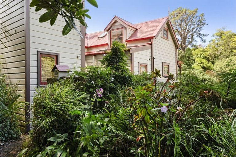 Photo of property in 10 Ascot Street, Thorndon, Wellington, 6011