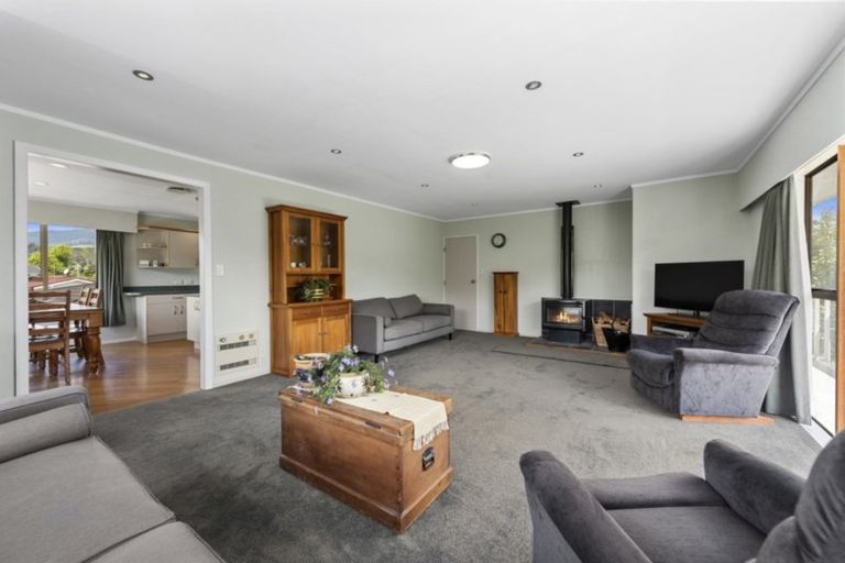 Photo of property in 24 Brightwater Crescent, Totara Park, Upper Hutt, 5018