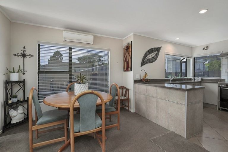 Photo of property in 20 Moana Road, Paraparaumu, 5032