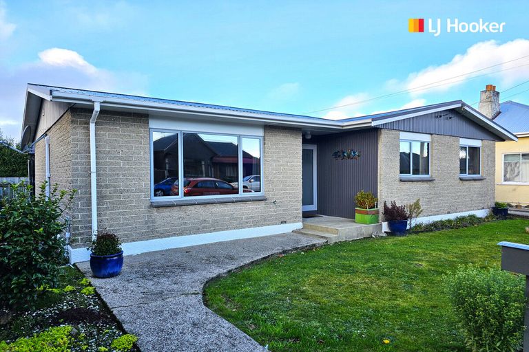 Photo of property in 11 Dick Street, South Dunedin, Dunedin, 9012