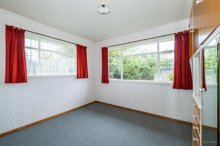 Photo of property in 1 Regent Street, Waimate, 7924