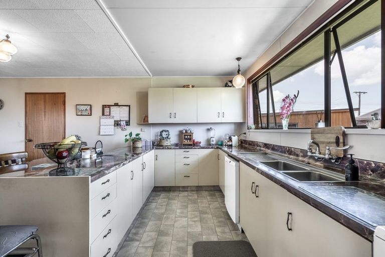 Photo of property in 102 Broughton Street, Gore, 9710