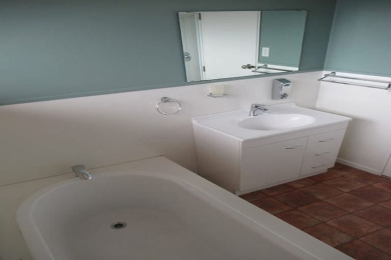 Photo of property in 13 Fenchurch Grove, Stokes Valley, Lower Hutt, 5019