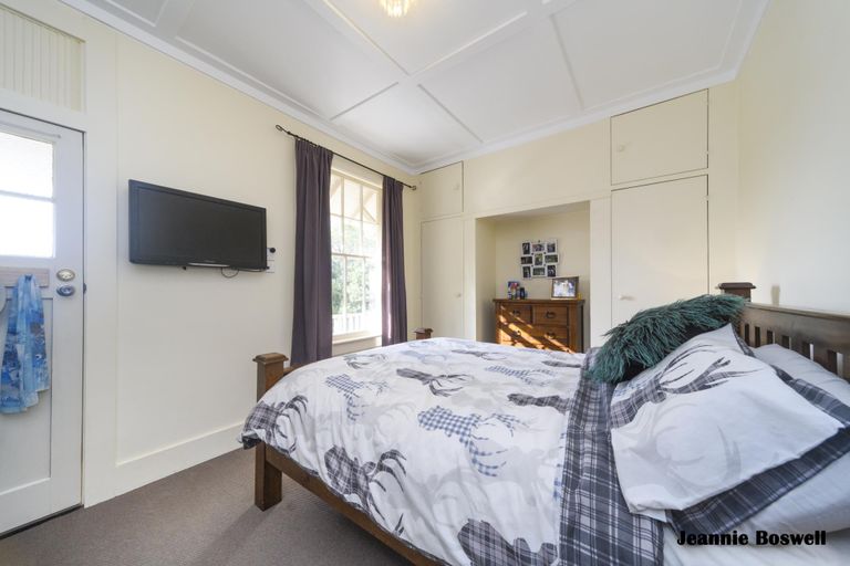 Photo of property in 110 Hastings Street, Halcombe, Feilding, 4779