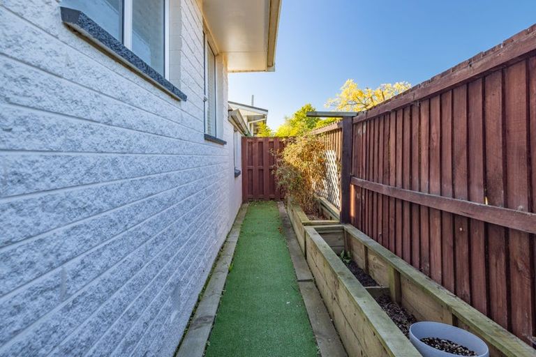 Photo of property in 1/176 Grimseys Road, Redwood, Christchurch, 8051