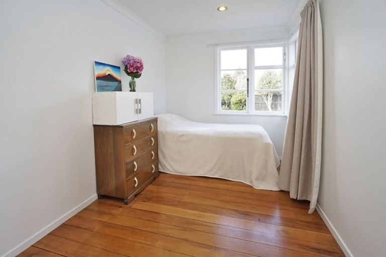 Photo of property in 9 Armitage Place, Fairfield, Hamilton, 3214