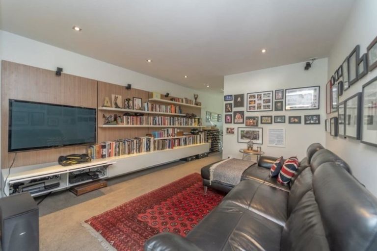 Photo of property in 3 Eagle Place, Martinborough, 5711