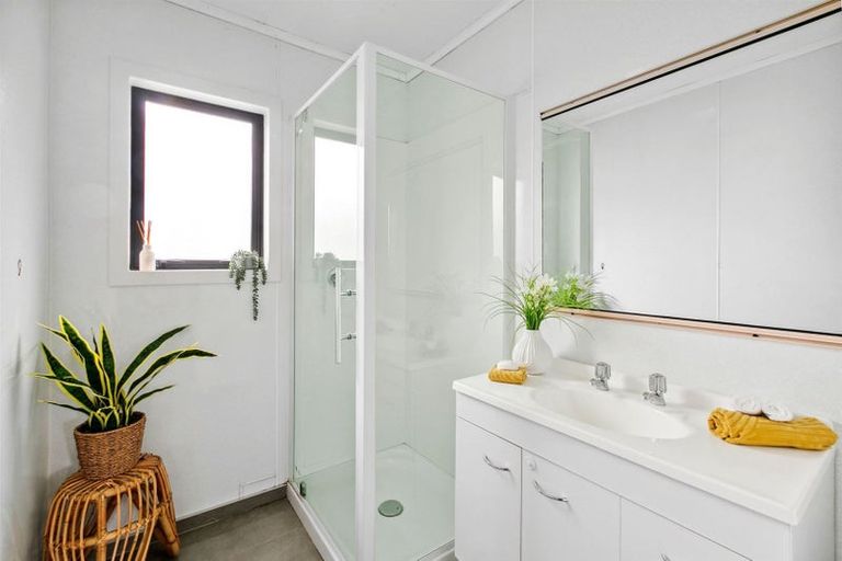 Photo of property in 117g Seaview Road, Westown, New Plymouth, 4310