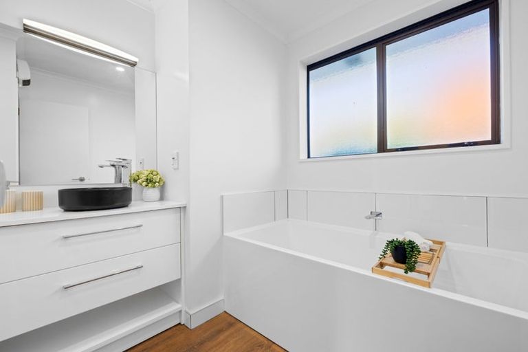 Photo of property in 29 Anglesea Avenue, Parklands, Christchurch, 8083