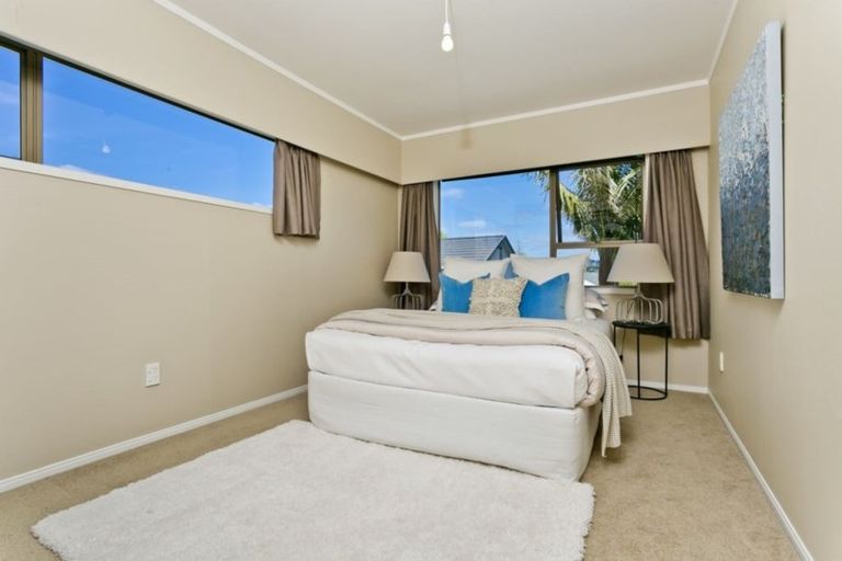 Photo of property in 1/26 County Road, Torbay, Auckland, 0630