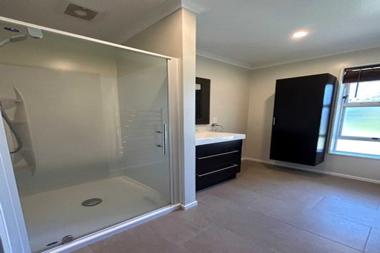 Photo of property in 40 Abraham Crescent, Milson, Palmerston North, 4414