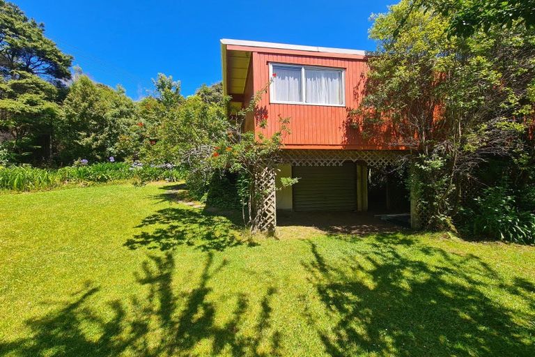 Photo of property in 36 Puriri Road, Te Kouma, Coromandel, 3581
