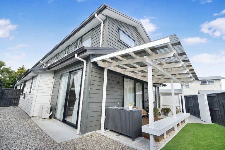 Photo of property in 2/12 Liston Crescent, Hillcrest, Hamilton, 3216