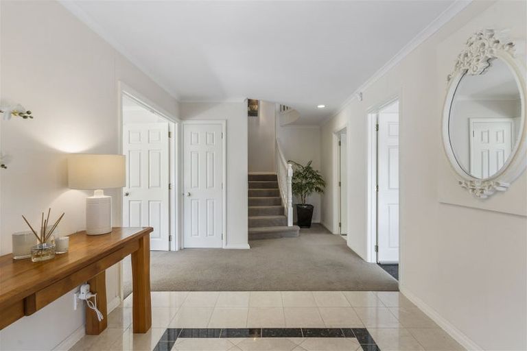 Photo of property in 24 Santa Ana Drive, Dannemora, Auckland, 2016