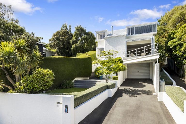 Photo of property in 34 Marine Parade, Macandrew Bay, Dunedin, 9014