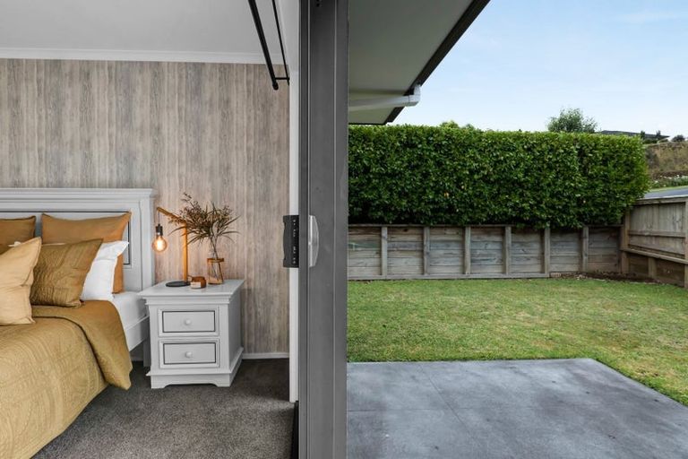 Photo of property in 40 Fernbrook Drive, Hurworth, New Plymouth, 4310