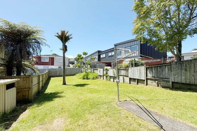 Photo of property in 13 Akarana Avenue, Mount Roskill, Auckland, 1041