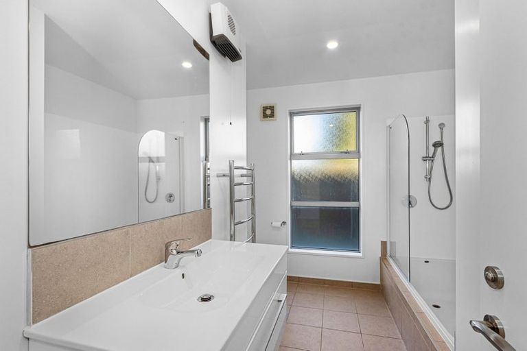 Photo of property in 12 Heywood Terrace, Richmond, Christchurch, 8013