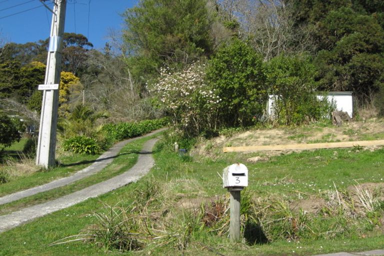 Photo of property in 1 Marshall Road, Hunterville, 4730