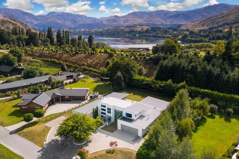 Photo of property in 34 Quarry Place, Lake Hayes, Queenstown, 9304