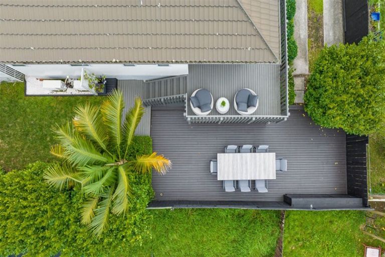 Photo of property in 13a Jenelin Road, Glendene, Auckland, 0602